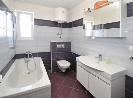 Albina Apartment
